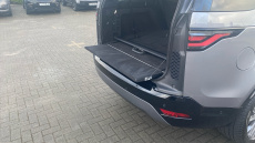 Land Rover Discovery 3.0 D300 Dynamic SE 5dr Auto Diesel Station Wagon